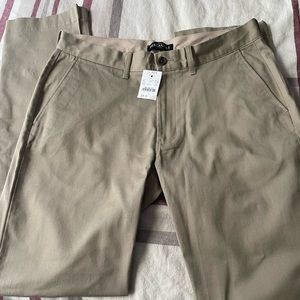 JCrew Men’s khaki Chinos Size 31x32 NWT